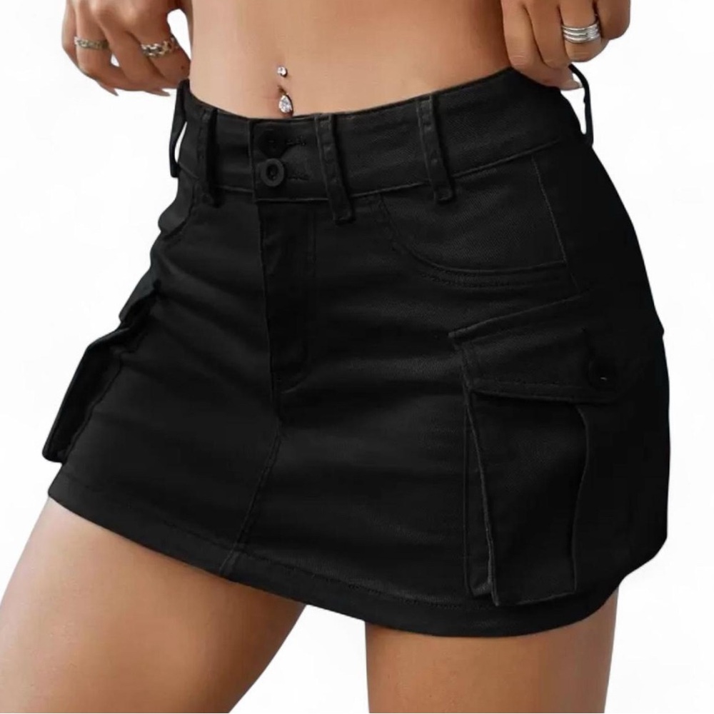 SHEIN Black Mini Skirt